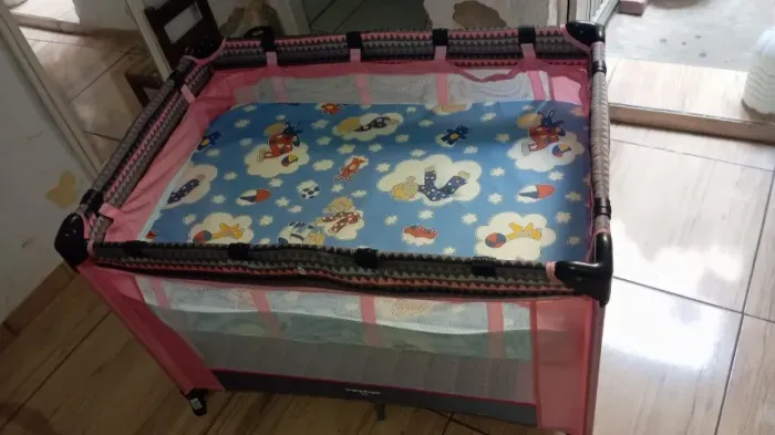 Berço Cercado Portátil Para Bebê Fit Até 15kgs Rosa - Voyage
