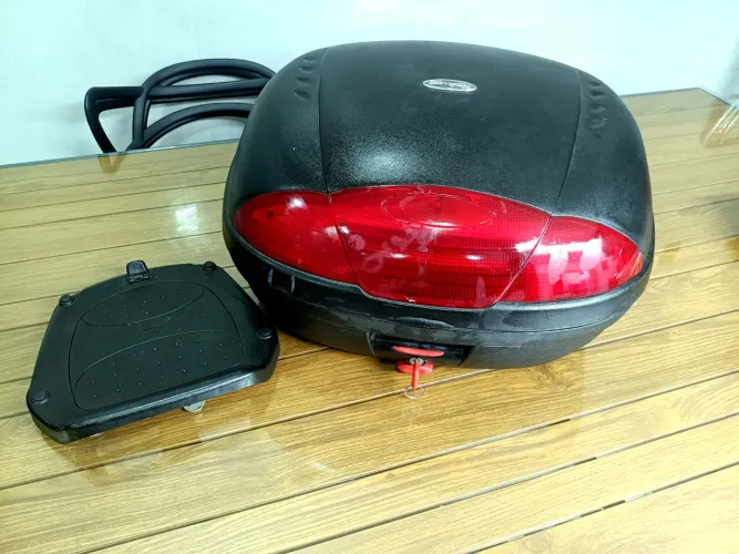 ? Bauleto Givi E450N Simply Monolock 45L - Usado