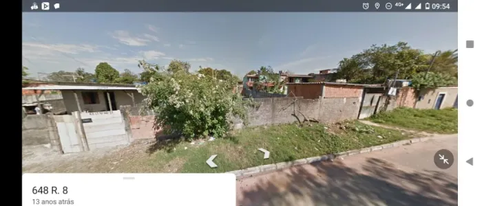 terreno com 10x30 plano em otima localização, ônibus,escolas,comércio