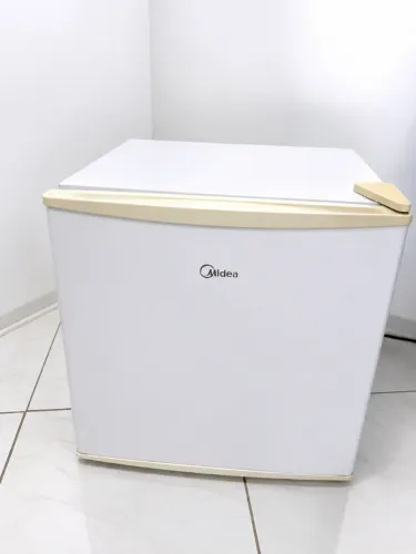 Frigobar Midea 45L