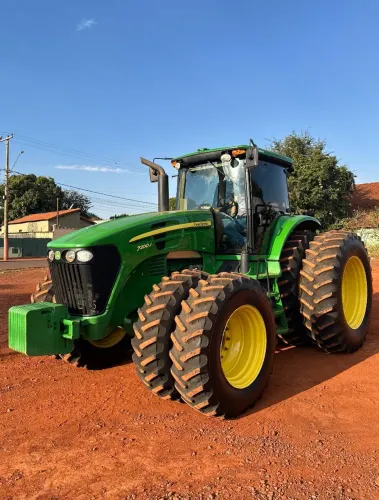 TRATOR AGRÍCOLA JOHN DEERE 7200J 2020