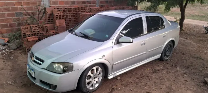 Chevrolet Astra Sedan 2.0/ CD 2.0 MPFI 8V 4P Aut. 2004