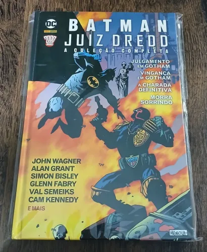 HQ Batman / Juiz Dredd (Panini, seminova)