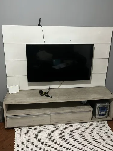 Rack e painel novo sem nenhum defeito