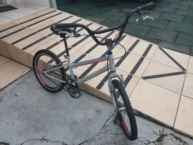 Bicicleta aro 20 masculina - em ótimo estado - Preço muito baixo