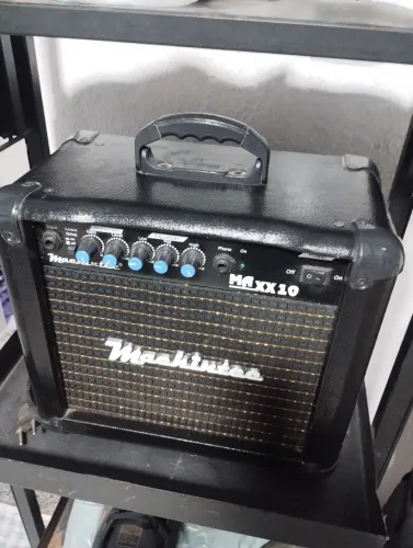 Caixa amplificada mackintec