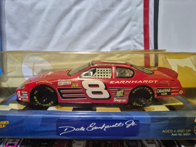 Miniatura NASCAR Dale Earnhardt Jr. #8 Ritz / Snap-on - Winner's Circle Colecionável