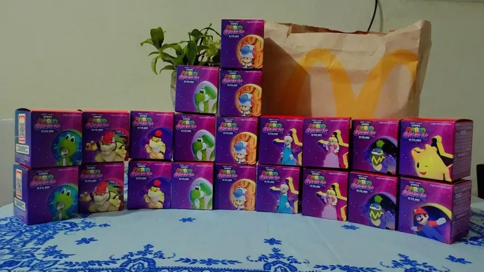 Coleção completa Mario Galaxy MC Donald's 2026