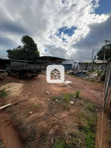 EXCELENTE ÁREA NA AV GETÚLIO VARGAS