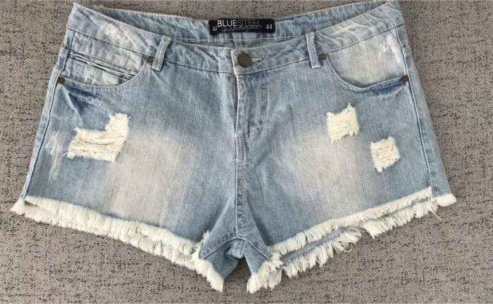 Shorts jeans tamanho 44