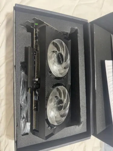 Galax GeForce 5070 (30 meses de garantia)