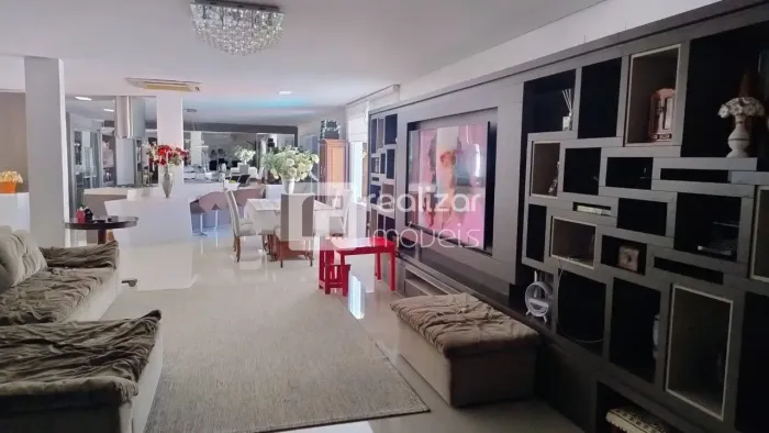 Casa 4 Quartos com Edícula no Santa Mônica - Florianópolis