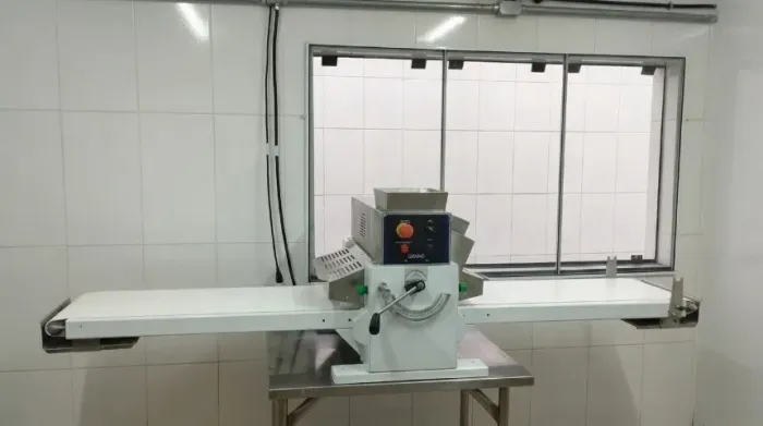 Laminadora Massa Folhada 