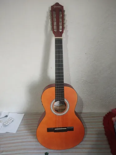 Viola caipira Giannini