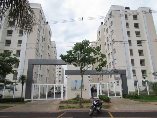 Locação de Apartamentos / Padrão na cidade de Maringá