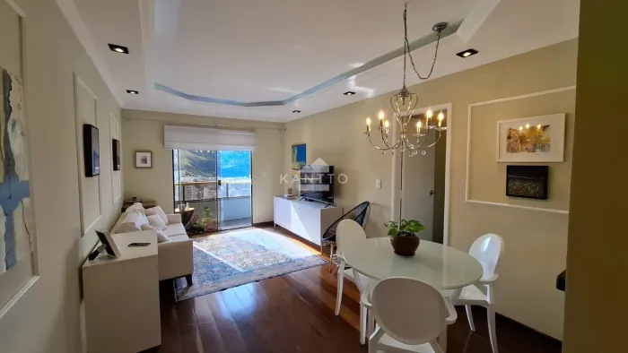 Apartamento sala 02 ambientes com varanda, dois quartos com suíte de frente -