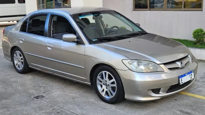Honda Civic Sedan LX 1.7 16V 115cv Mec. 4P 2005