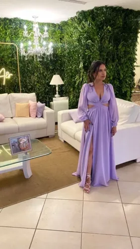 Vestido lilás tamanho P leve e estiloso 