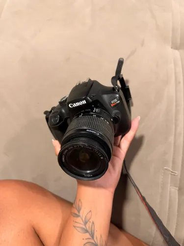 CANON T100 Com Lente Do Kit