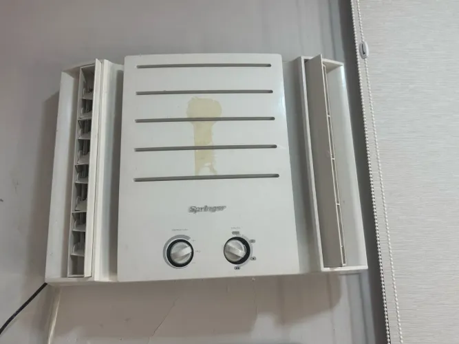 Vendo um ar condicionado de 7.5OO Btus