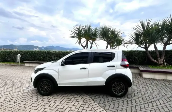 Fiat Mobi Like 1.0 Fire Flex 5P. 2021