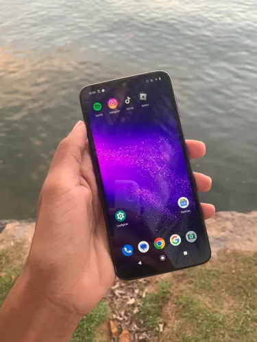 Celular Motorola One Macro 64GB