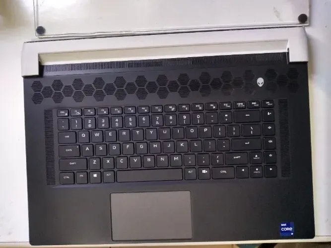 Base Inferior completa Dell Alienware X17 R1