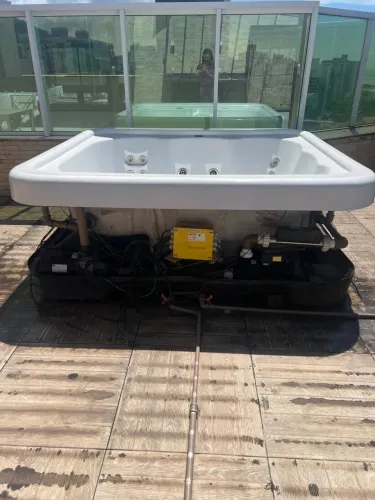 Jacuzzi