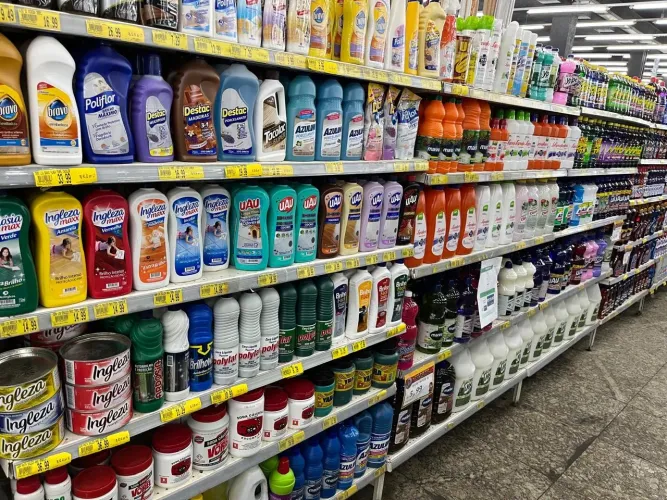 Vende-se gôndola/prateleira supermercado módulo 1,3m 