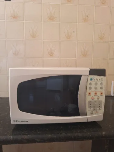 Microondas 18 litros (Electrolux)