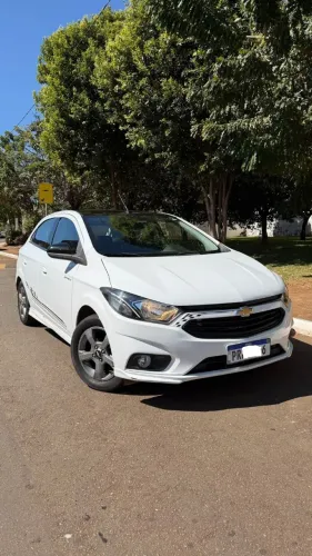 Chevrolet Onix Hatch Effect 1.4 8V Flex Mec. 4P 2018
