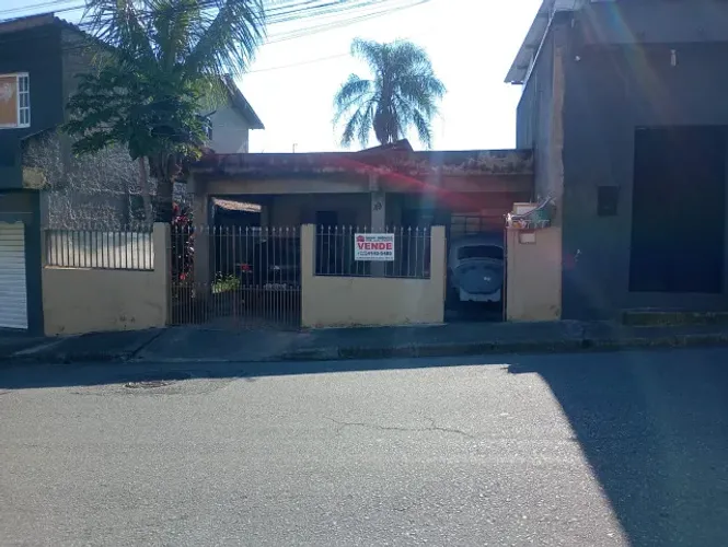 Vende-se terreno com área total de 491.50 m²