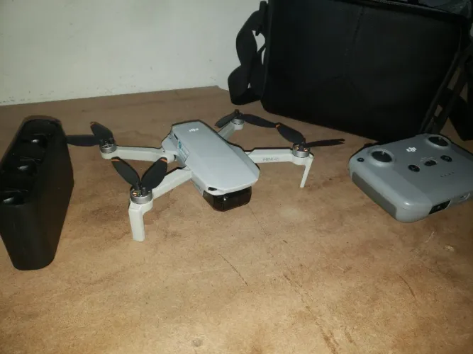 Drone dji mini 4k kit fly more com 4 baterias