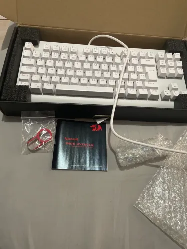 Teclado mecânico dark avenger redragon