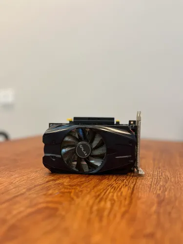 GALAX GeForce GTX 1050 2GB GDDR5 - Usada e Funcionando Perfeitamente