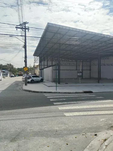 Imóvel para aluguel com 950 metros quadrados em Jardim Mariléa - Rio das Ostras - RJ