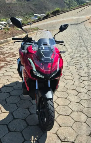 Adv 160 2025