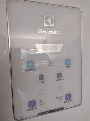 Freezer vertical