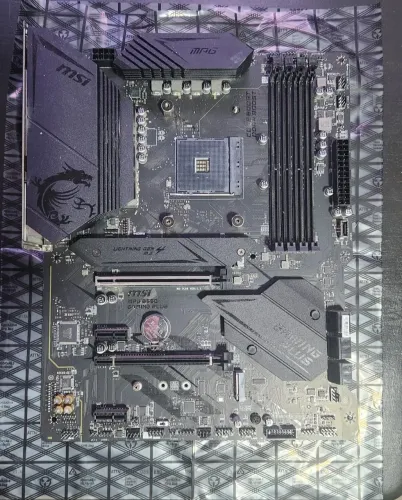 Placa mae AM4 Msi B550 Gaming Plus