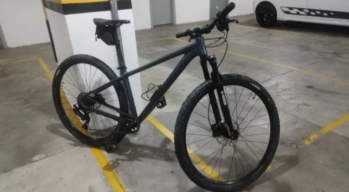 Bike Zerada Specialized Rockhopper 29 - TAM M - Estado de nova