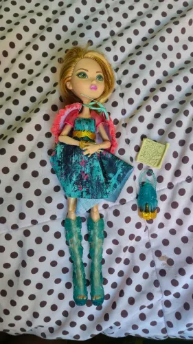 Ever After High Na Floresta - Ashlynn