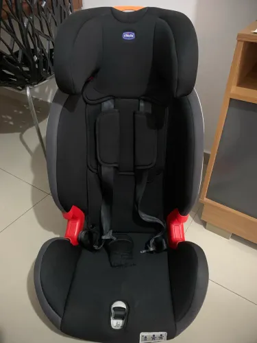 Cadeira para Carro Chicco YOUniverse FIX de 9 a 36kg com ISOFIX Jet Black
