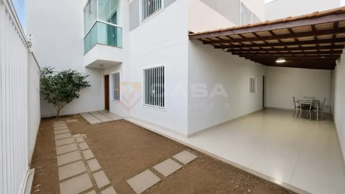 Casa duplex 3 QUARTOS C/ SUÍTE em Morada de Laranjeiras  Serra/ES