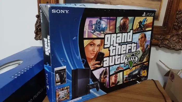 Luva da caixa ps4 edição gtav