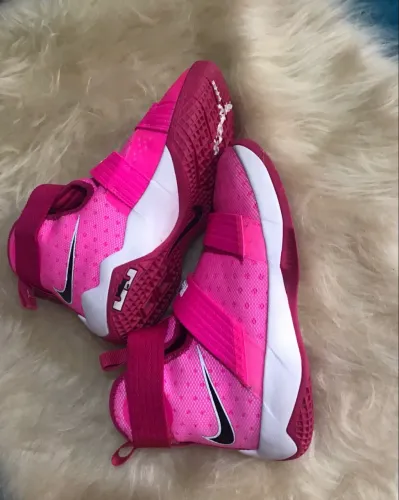 Nike Lebron soldier 10 
