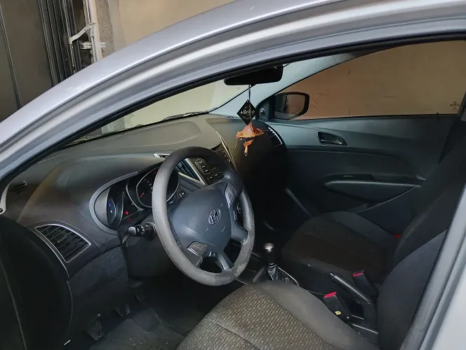 Hyundai HB20 Unique 1.0 Flex 12V Mec. 2019