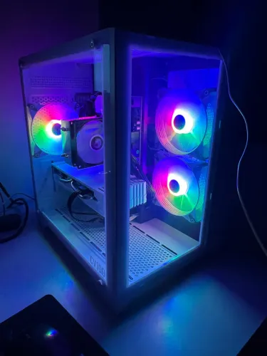 PC Gamer RX580 8GB + 16GB RAM + SSD + Kit Gamer