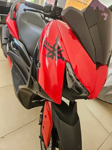 XMAX 250 2023 Bx KM / Acessórios