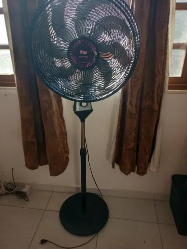 ventilador de coluna Wap 180 watts/18 pol/1.60m novissimo e barato