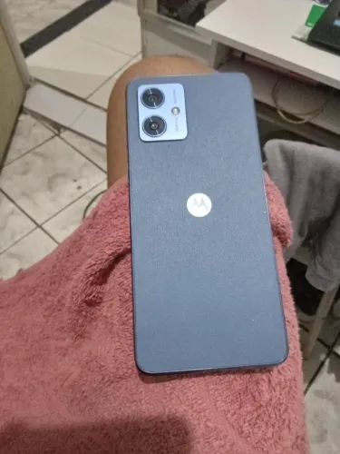 Troco Moto G54 5G 256GB / 8GB RAM por iPhone 11 (128GB ou superior)